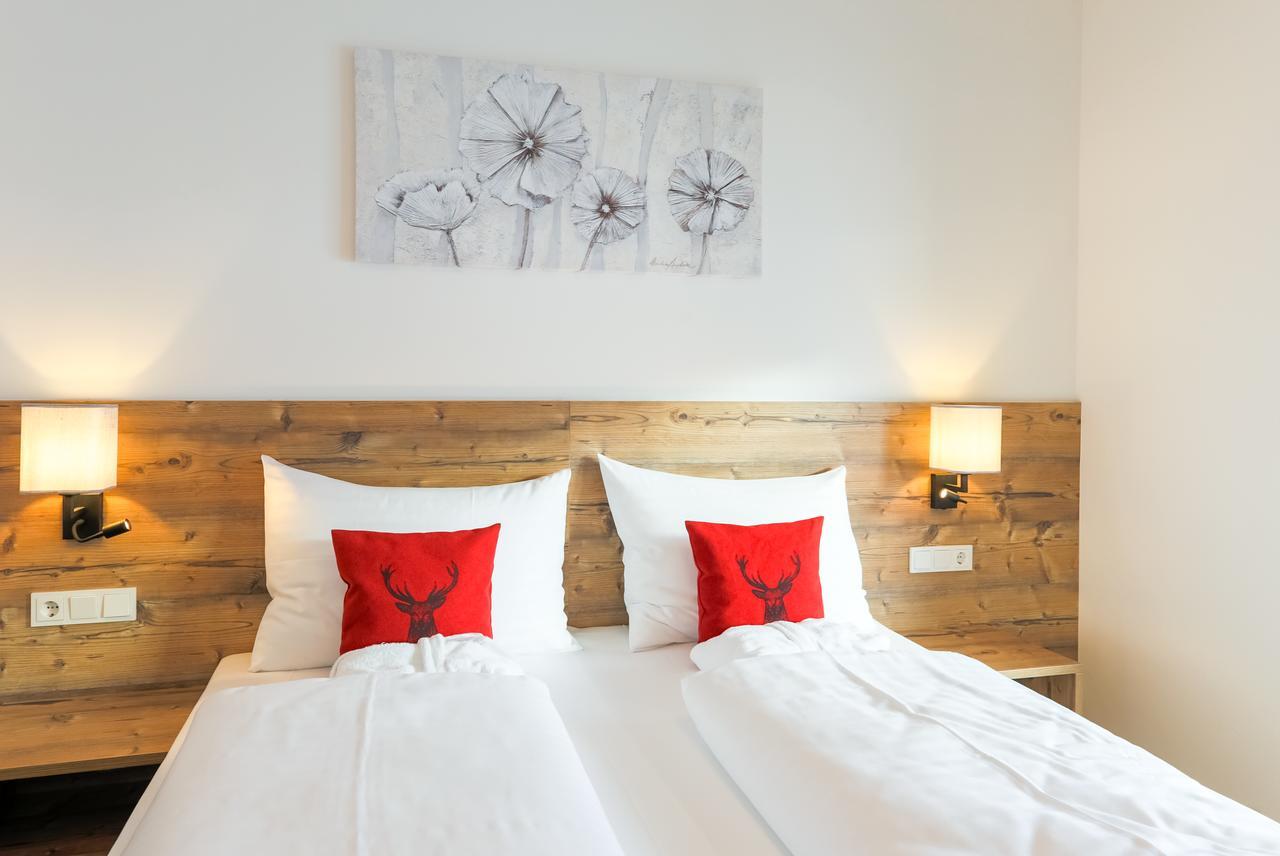 Aurora Mountain Chalet By We Rent, Summercard Included คาพรูน ภายนอก รูปภาพ
