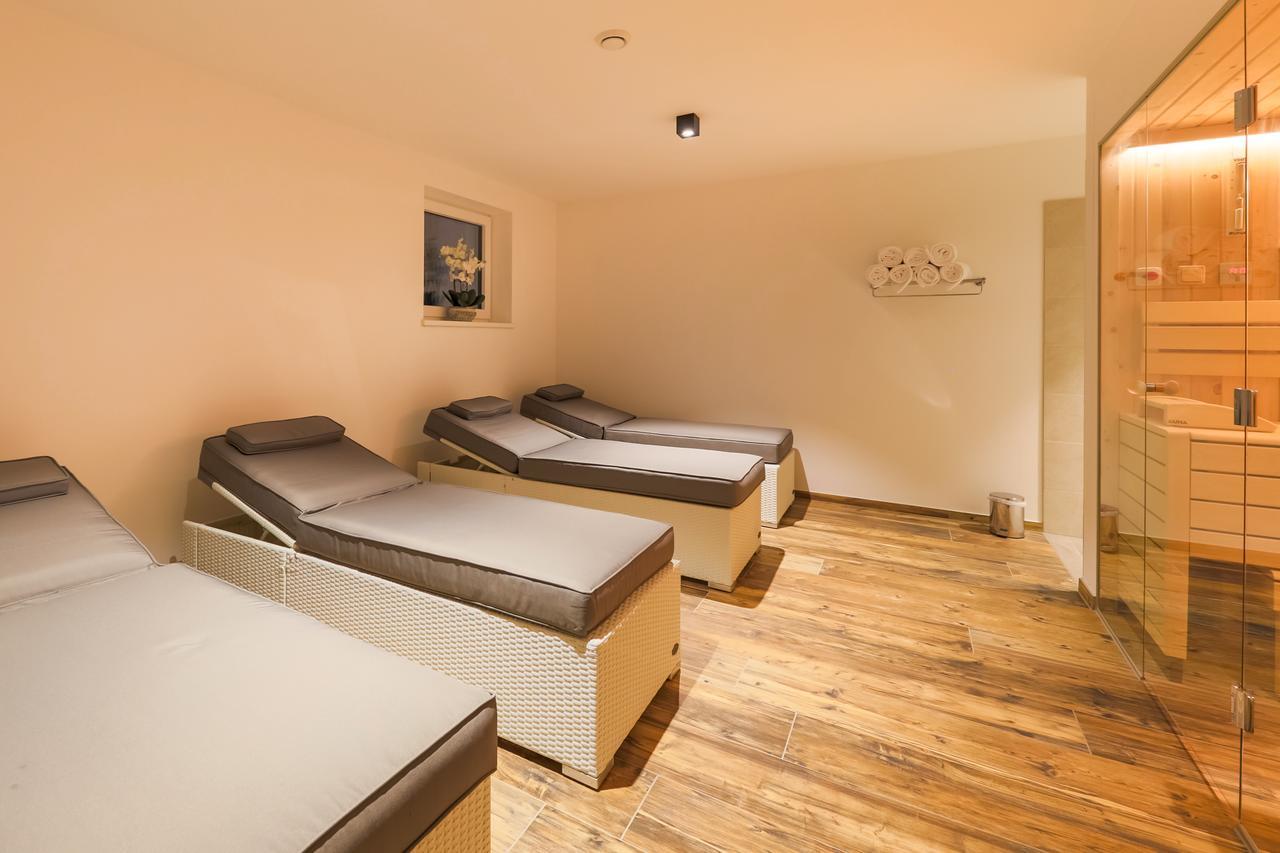 Aurora Mountain Chalet By We Rent, Summercard Included คาพรูน ภายนอก รูปภาพ
