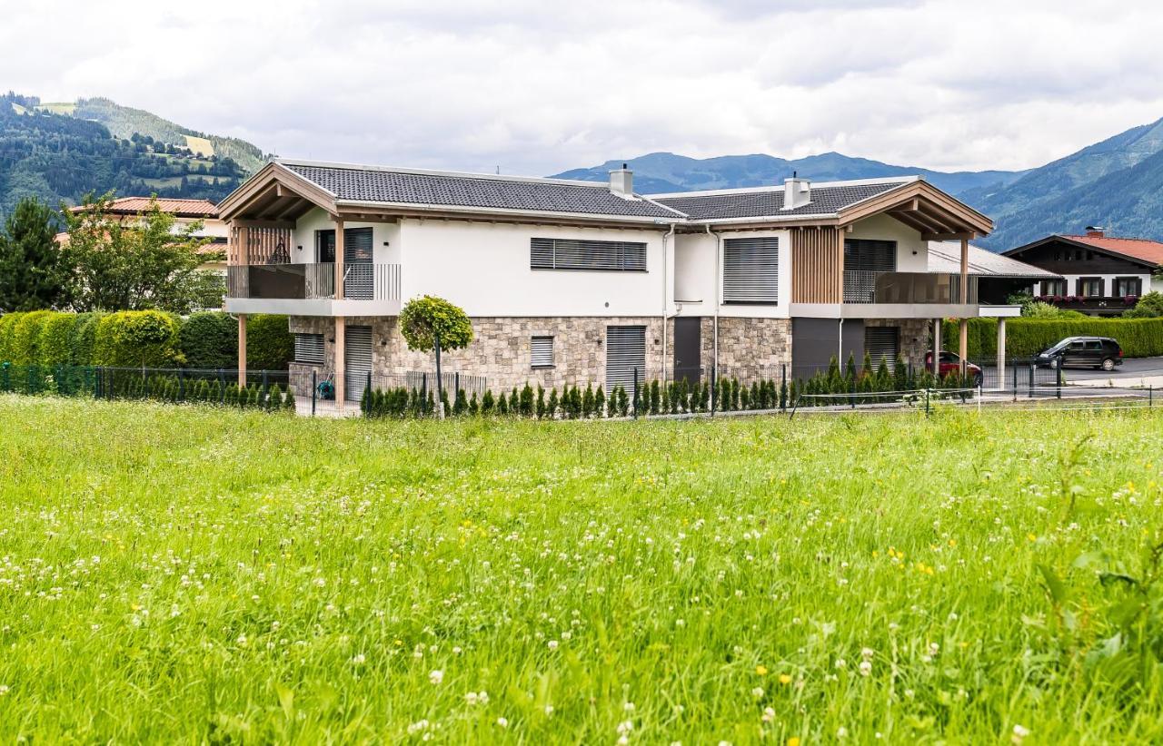 Aurora Mountain Chalet By We Rent, Summercard Included คาพรูน ภายนอก รูปภาพ